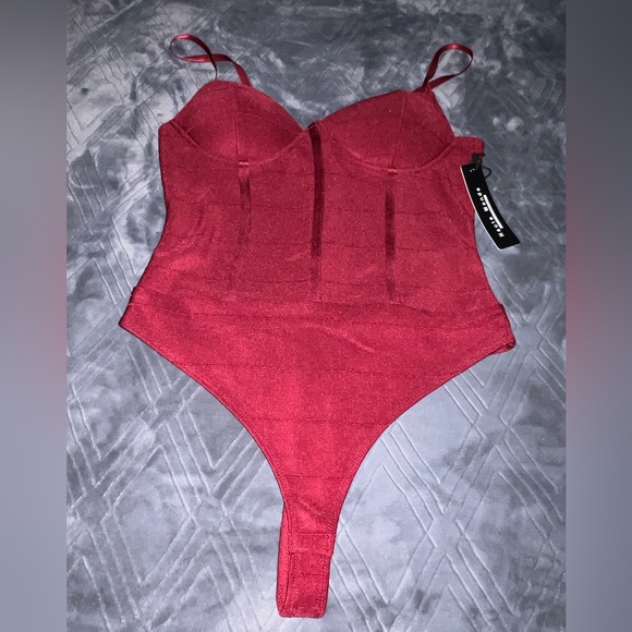 Haute Monde Tops - NWOT Haute Monde Bodycon Bodysuit Red